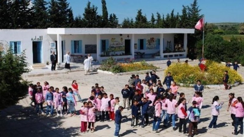 660 مدرسة تفتقر للماء الصالح للشراب، واكثر من 4 الاف مدرسة تعاني من مشاكل في بنيتها التحتية