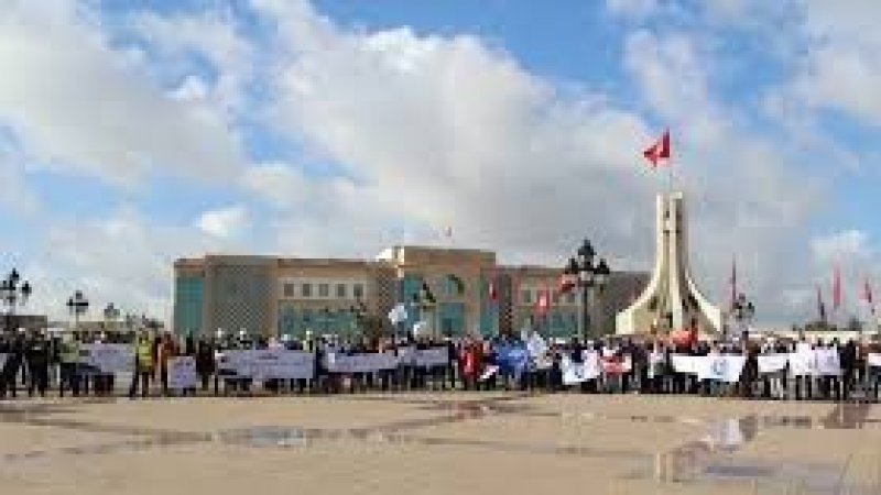 زيادات أم مدخل خطير للتفرقة بين أسلاك المؤسسة الواحدة ؟
