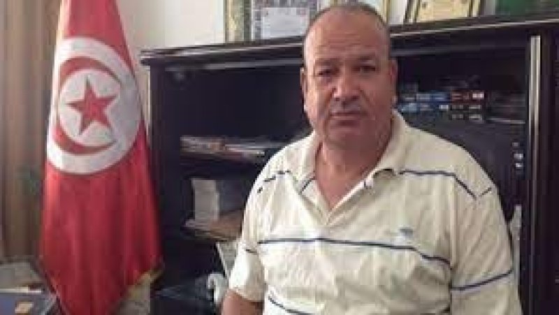 كاتب عام الاتحاد الجهوي للشغل بسوسة يغادر برنامجا اذاعيا احتجاجا على دخول "إسماعيل السحباني" على الخط