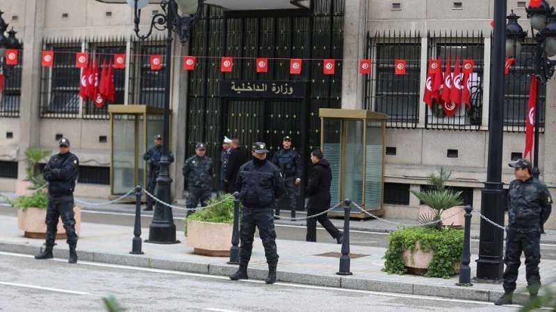 للتنديد بالاسلوب القمعي المنتهج..أحزاب ومنظمات تونسية تدعو الى التظاهر اليوم السبت امام وزارة الداخلية