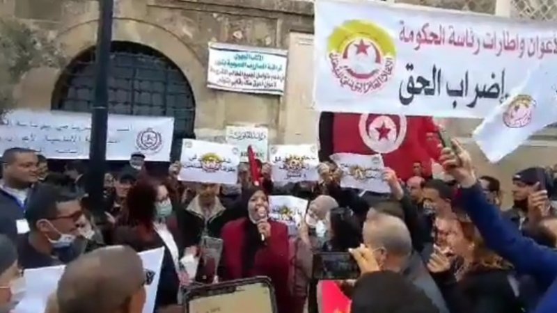 الثلاثاء...استئناف جلسات التفاوض بين نقابات رئاسة الحكومة والطرف الإداري