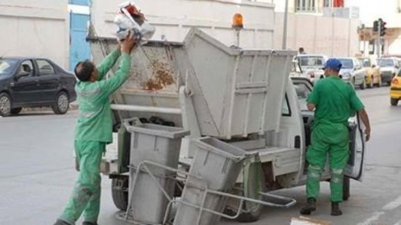 الجامعة الوطنية للبلديات التونسية تمهل الحكومة 3 أيام للانطلاق في تلقيح أعوان البلديات