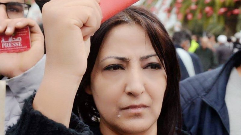 خولة شبح تكشف ل"الشعب نيوز" تفاصيل الاعتداءات على الصحافيين خلال شهر جوان