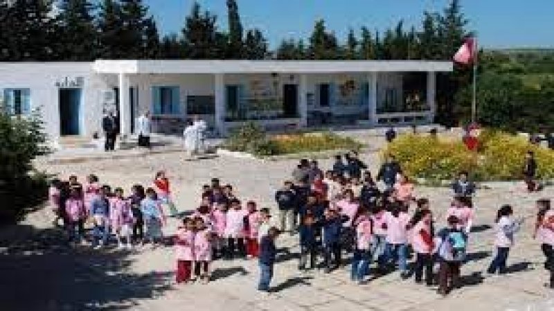 اثر اجتماع وزير التربية بنقابات اسلاك التربية.. الاتفاق على تثبيت العودة المدرسية بتاريخ 15 سبتمبر والتخلي عن نظام الافواج