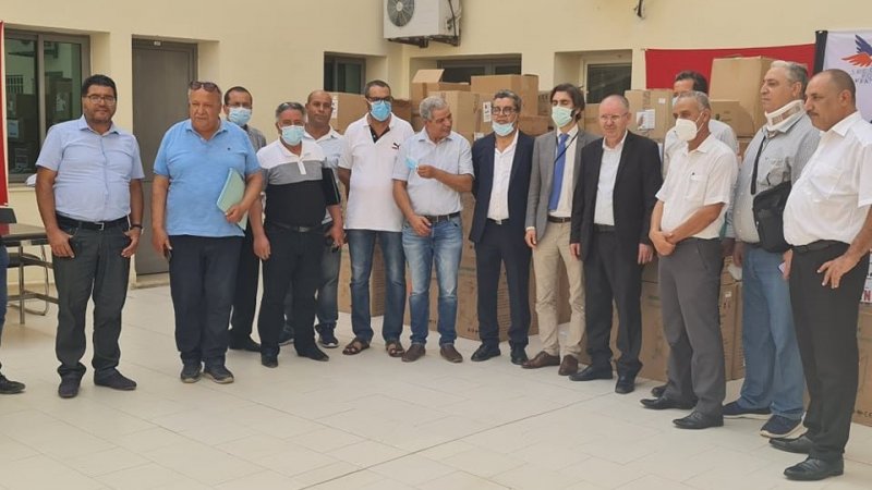 الامين العام يشرف على توزيع عدد من المعدات الطبية القادمة من أصدقاء الاتحاد من المجتمع المدني الفرنسي