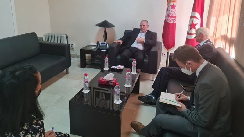 الأمين العام يلتقي سفير المملكة المتحدة بتونس