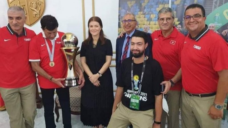 منتخب كرة السلة يعود إلى تونس بالبطولة الإفريقية