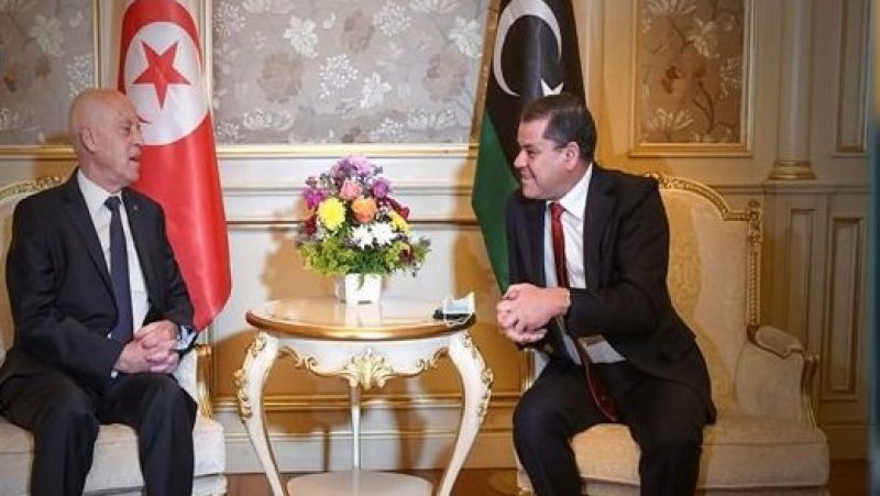 بروتوكول موحد بين تونس وليبيا لعودة الحركة البرية والجوية بين البلدين