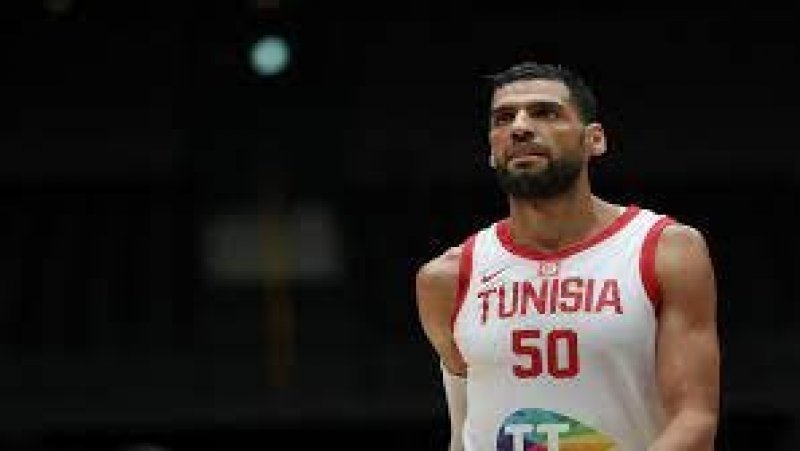 صالح الماجري يتراجع عن قرار الاعتزال الدولي ويحترف في البطولة الكويتية