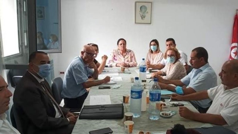 مشاكل المؤسسات التربوية..محور جلسة عمل بين مندوبة التربية ببن عروس والطرف النقابي