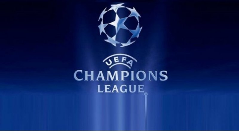 قائمة برشلونة لمباراة بنفيكا... عودة بيدري والبا يواصل الغياب