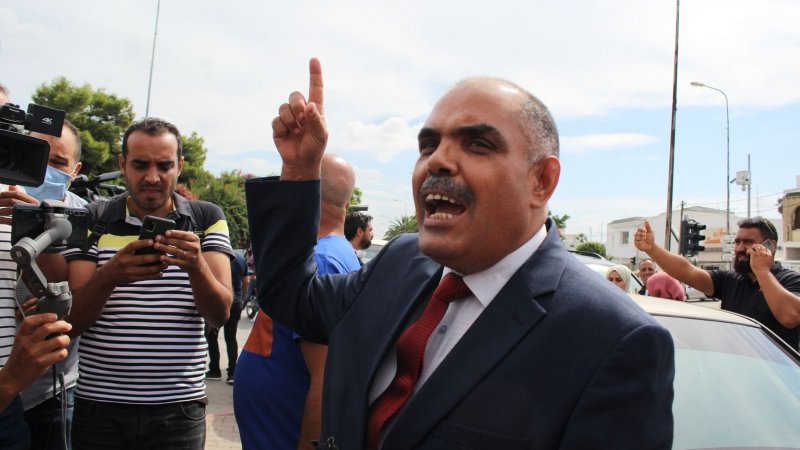 بالصور.. البرلمان مغلق، الامن حاضر، وديقاج في وجه محمد القوماني والفرجاني وعمارة