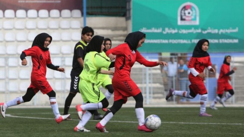 الفيفا: إجلاء ما يقرب من مائة لاعب ولاعبة كرة قدم من أفغانستان