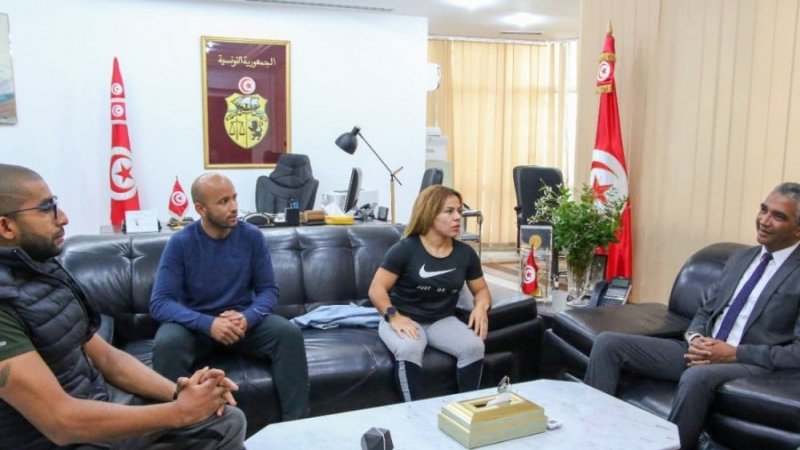 ماذا في استقبال وزير الشباب والرياضة وليد كتيلة وروعة التليلي؟