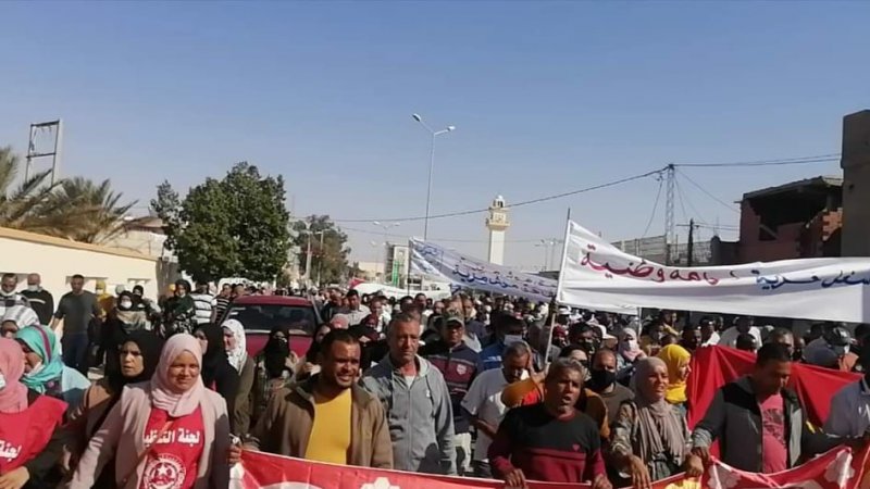 كاتب عام نقابة شركة البستنة بقبلي .."اما صرف اجورنا او الاضراب "