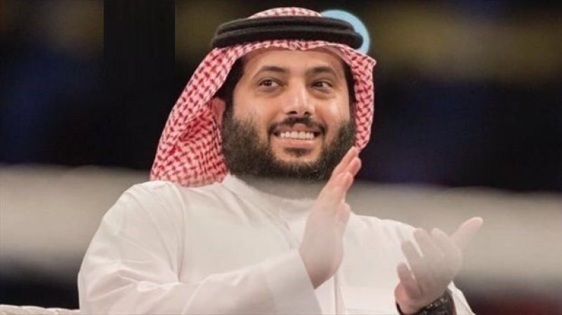 تركي آل الشيخ يكشف عن ملعب مباراة نجوم الهلال والنصر ضد سان جيرمان