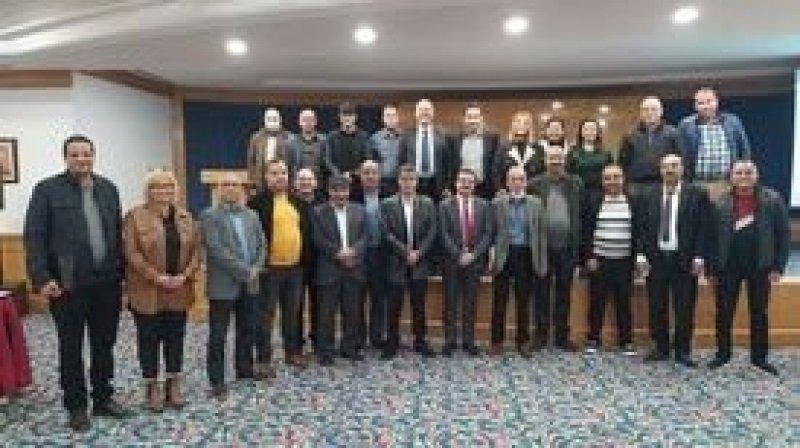 الكتاب العامون للبلديات وإطارتها إعتزاز بالانتماء للاتحاد وحرص على تفعيل تمثيليتهم النقابية