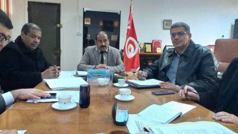 باجة..جلسة عمل ناجحة بين المندوبية الجهوية للتربية ونقابة متفقدي التعليم الثانوي