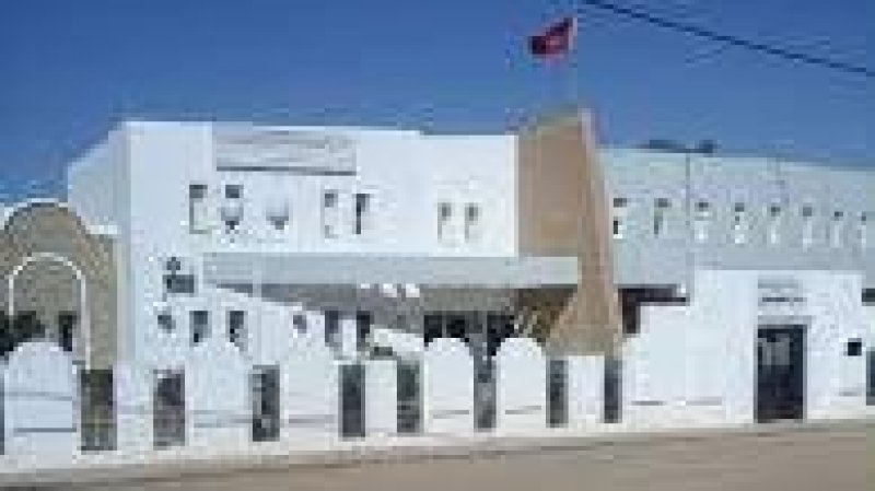 احتجاجا على هرسلة الاعوان وضرب الحق النقابي..اضراب في الادارة الجهوية للشؤون الاجتماعية بتطاوين