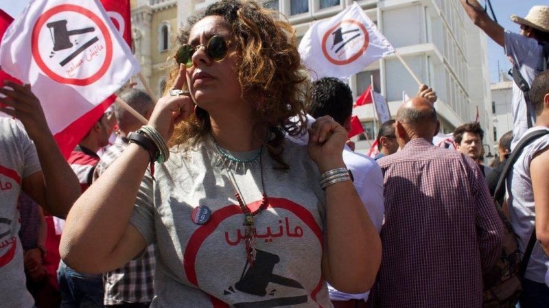 4 أشهر سجن مع خطية مالية قدرها 500 دينار بتهم كيدية ملفقة لاسكات الناشطة مريم البريبري