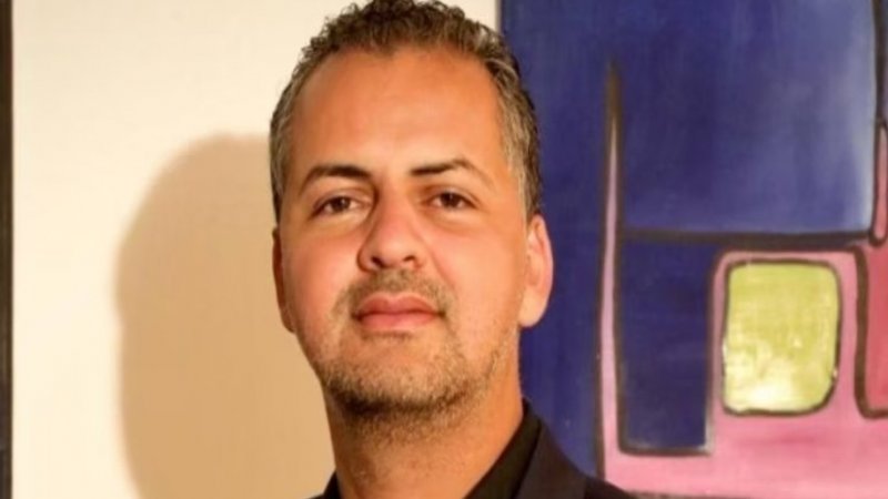 التونسي عماد العليبي يفوز بوسام الفنون والاداب الفرنسي