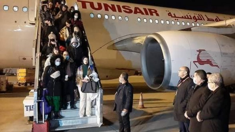 وصول 230 تونسي كانوا في اوكرانيا فجرا قادمين من بوخاريست الرومانية