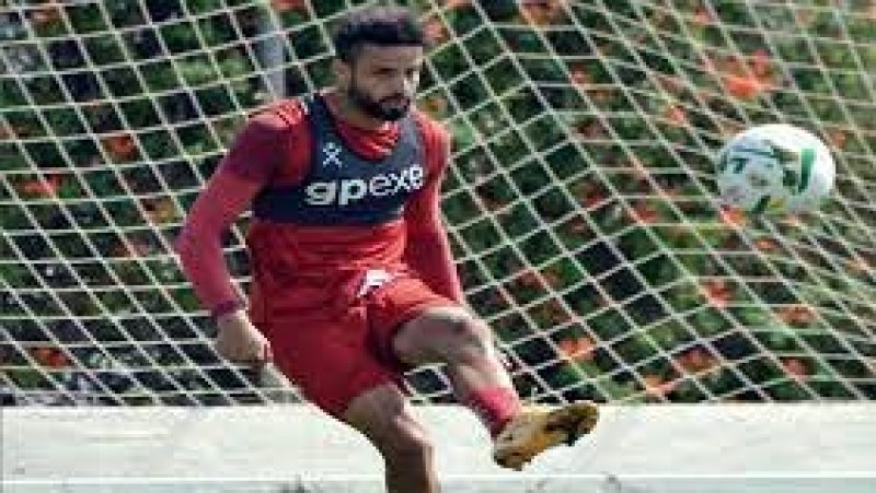 أيمن الصفاقسي مدعوّ لتعزيز صفوف المنتخب