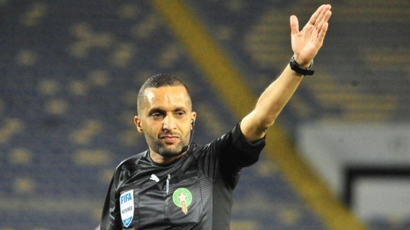 رضوان جيد حكما لمباراة شباب بلوزداد و النجم الساحلي