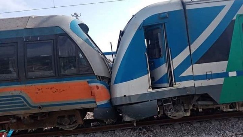 اصطدام قطارين بجبل الجلود واصابات متفاوتة في صفوف الركاب