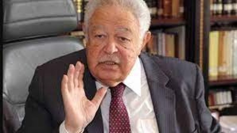 وفاة نقيب محاميي مصر بعد تعرضه في المحكمة لازمة حادة دقائق قبل بدء مرافعة