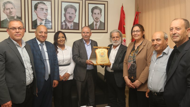 الاتحاد يكرم الفنان الملتزم مارسيل خليفة