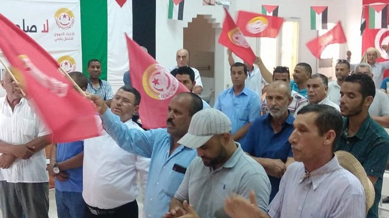 قبلي..اجتماع بهياكل القطاع العام استعدادا لاضراب 16 جوان