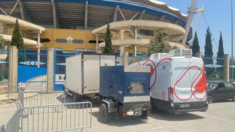 منع فريق الـVAR من دخول ملعب رادس