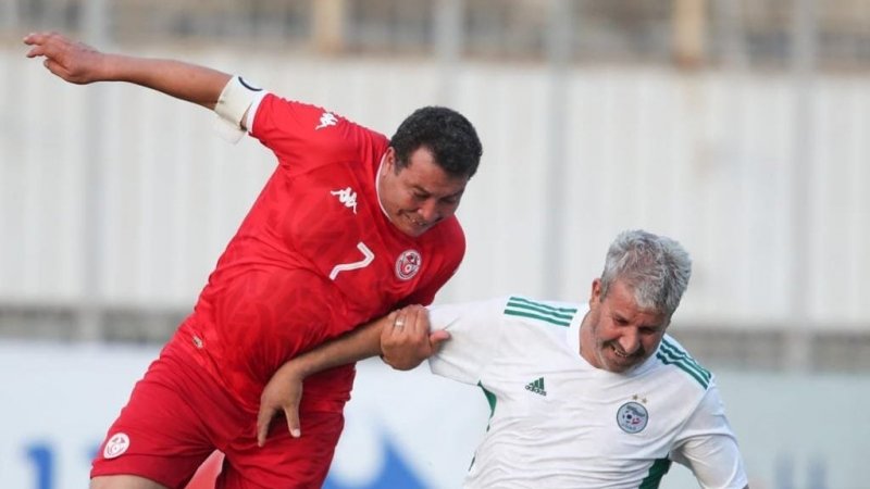 قدماء المنتخب التونسي ينتصرون وديا على قدماء المنتخب الجزائري