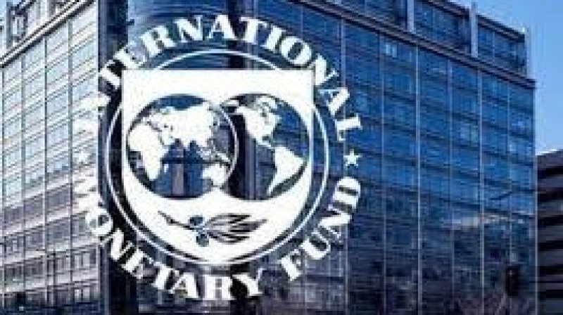 النقد الدولي يبشر بقتامة الاقتصاد العالمي وضبابيته ويبرز في تقريره عديد المخاوف
