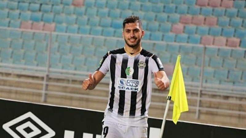 إجتاز الفحص الطبي ..مهاجم جزائري ينضم الى الترجي