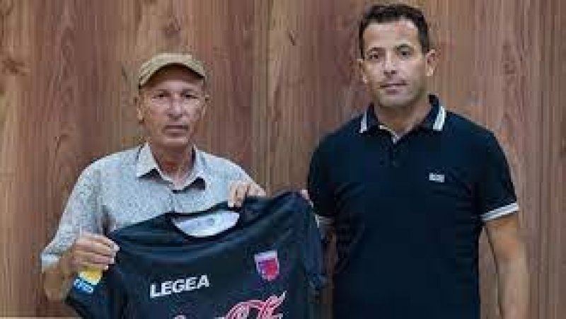 محمد علي معالج يشرف على تدريب إتحاد تطاوين