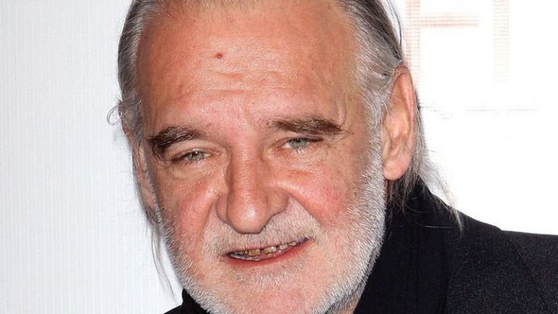 مهرجان القاهرة السينمائي يكرم المخرج المجري بيلا تار