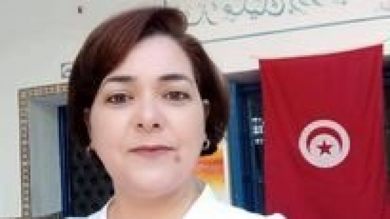 الاتحاد الجهوي للشغل بالمنستير يطالب وزير التربية والمندوب الجهوي والوالي بتعليق قرار اعفاء مديرة اعدادية مفيدة بورقيبة