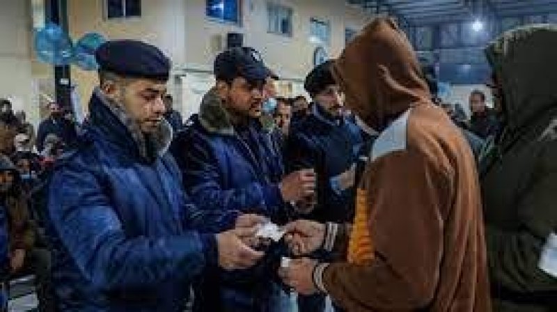 اسرائيل تعلن زيادة عدد تصاريح العمل للفلسطينيين في غزة