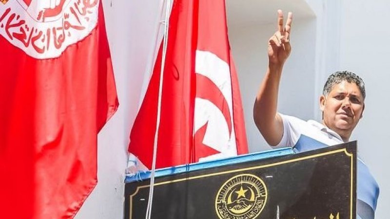 المكتب التنفيذي لجامعة التعليم الاساسي يعتصم بالوزارة