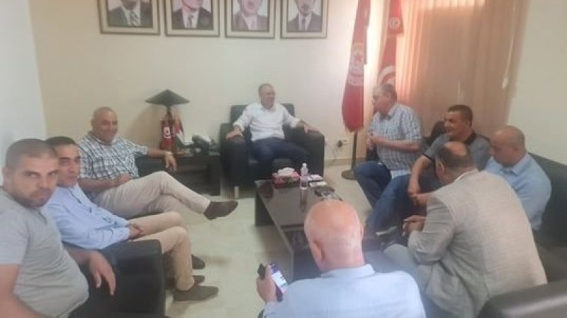 الأمين العام يستقبل الاتحاد الجهوي للشغل بالقصرين ويطلع على الوضع التنموي الصعب