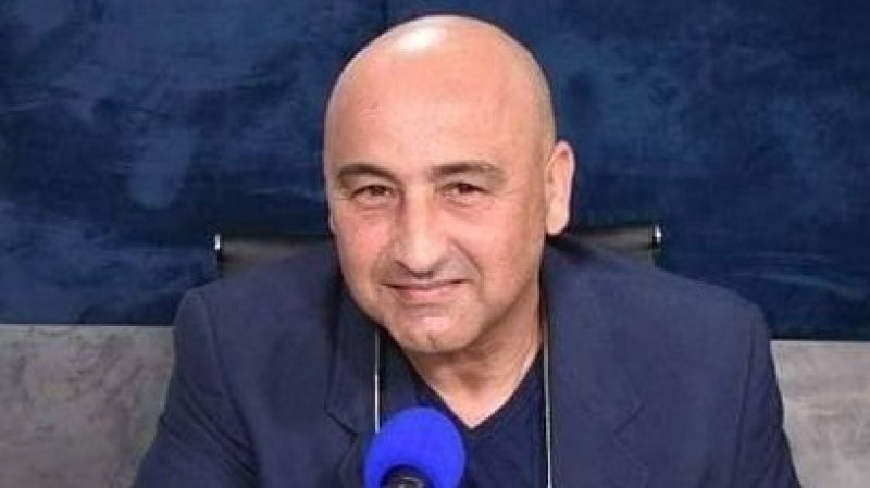 سامي بن سلامة العضو المبعد عن هيئة الانتخابات : المسار الحالي يتعرض لضربات قوية وسيتحمل الجميع مسؤولياته عندما تقع الفأس في الرأس".