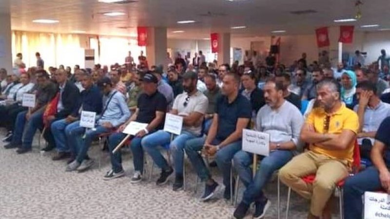 اجتماع عام للنقابة الاساسية للمقر الاجتماعي بالستاغ: دعوة إلى التصعيد لمجابهة التسويف