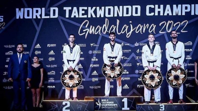 فراس قطوسي يتوّج بالبرونزية في كأس العالم للتايكواندو