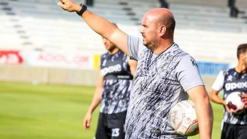 النادي الصفاقسي: إنهاء مهام كريم دلهوم وطارق سالم