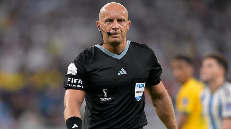 البولندي مارتشينياك حكماً لمباراة نهائي كأس العالم قطر 2022 بين الأرجنتين وفرنسا