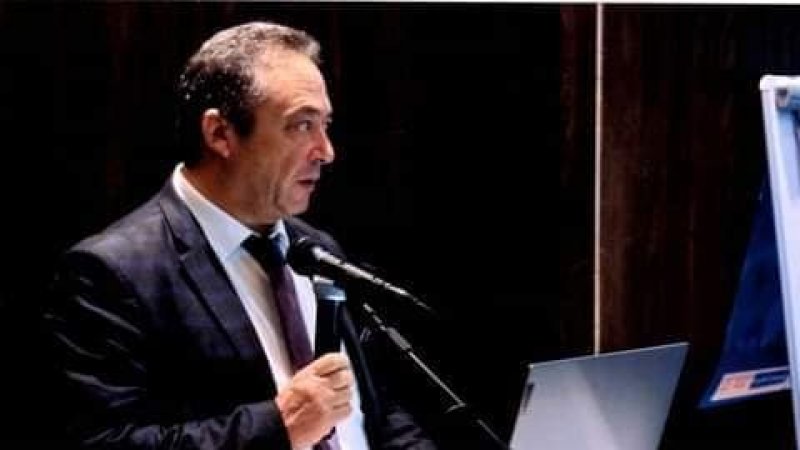 عبد الواحد المكني العميد / المؤرخ / المثقف