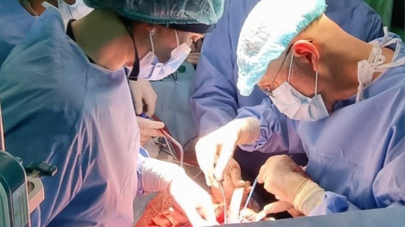 عملية جراجية في المنستير، هي الأولى من نوعها، لإستئصال ورم من كبد فتاة تبلغ من العمر6 سنوات