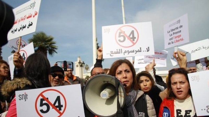 قوات الأمن تمنع الصحفيين من الوصول إلى مقر رئاسة الحكومة بالقصبة